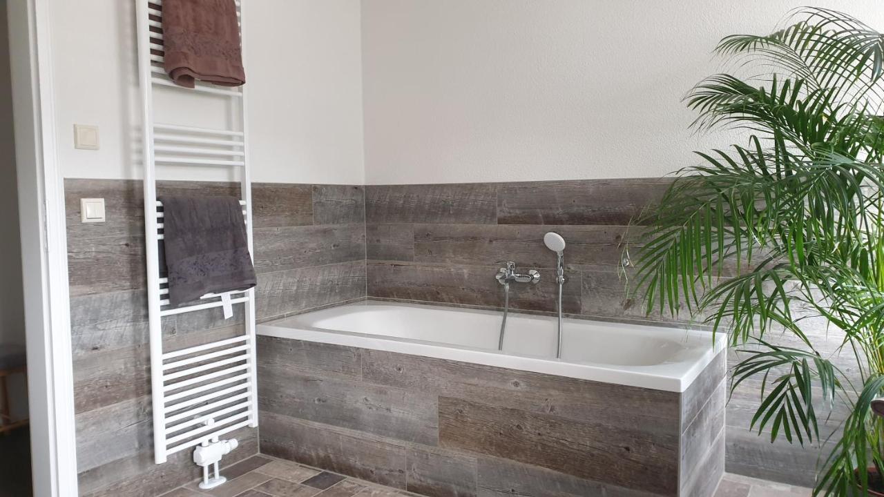 Seensucht & Urlaubstraeume, Ferienwohnung "Seerose" Grossraeschen Ngoại thất bức ảnh